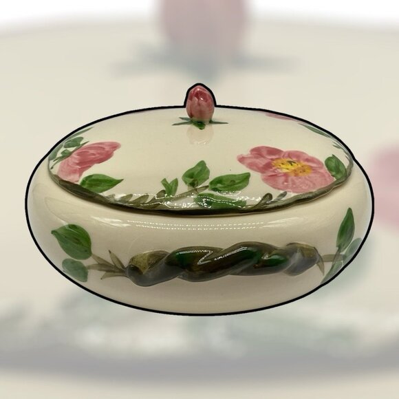 Desert Rose VTG Round Covered Vegetable Dish From Franciscan Ware with Handles - Picture 3 of 15